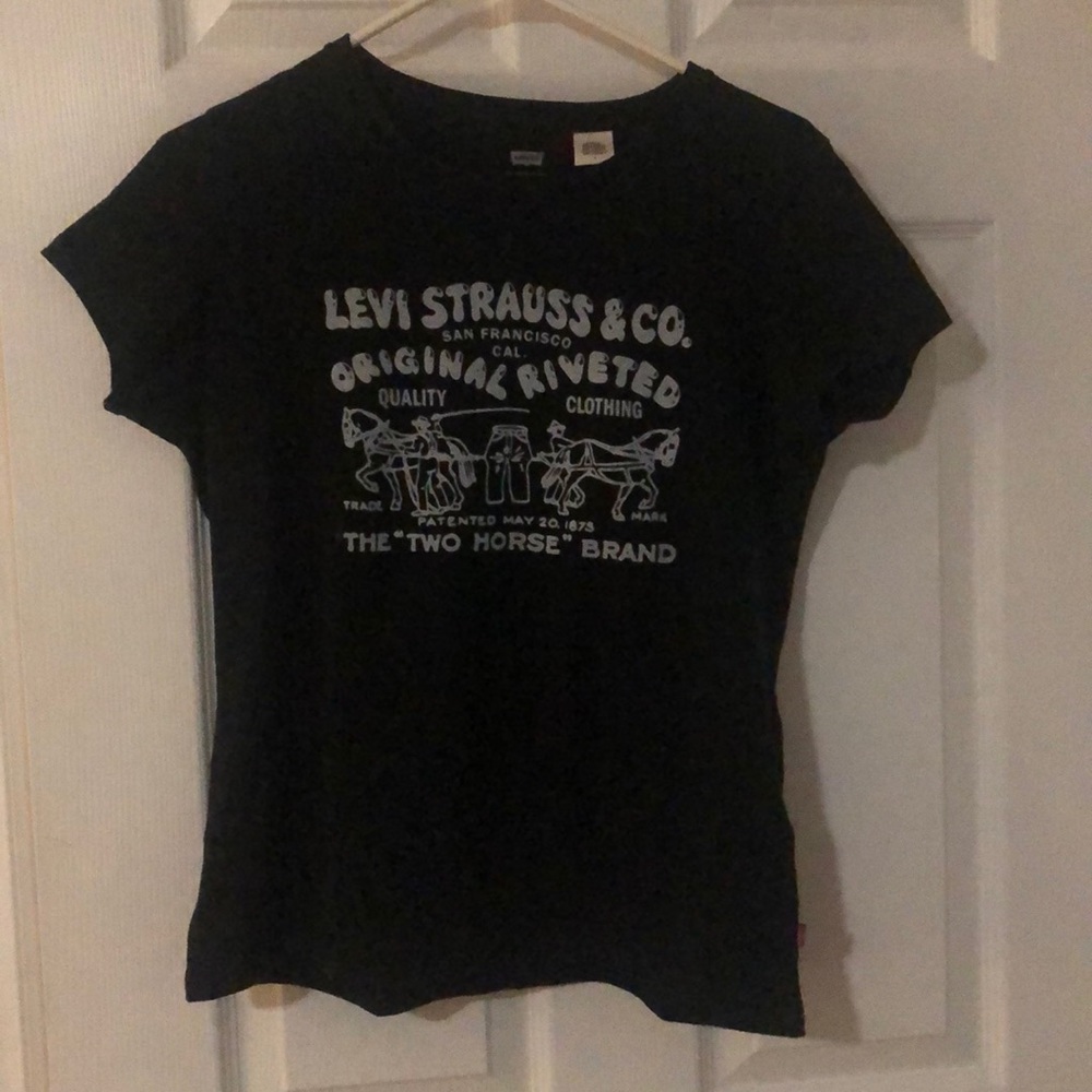 Vintage Style Levi’s Logo Tee